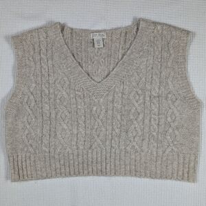 Ruby Moon Y2K Cropped V-Neck Knit Sweater Vest - Beige